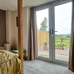 Barns هاروغايت