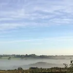 بيت للعطل Barns